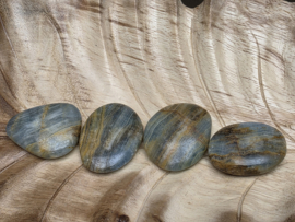 Aquatine calciet platte steen