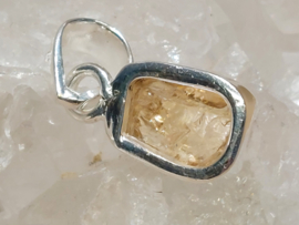 Gebrande amethist hanger in zilver ruw