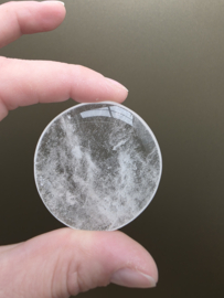 Bergkristal platte steen