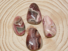 Rhodochrosiet hanger doorboord