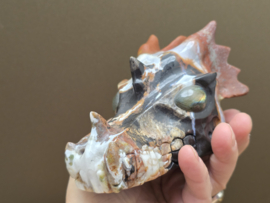 Sardonyx draak met labradoriet ogen