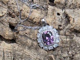 Amethist hanger in zilver met zilveren ketting en zirkoontjes