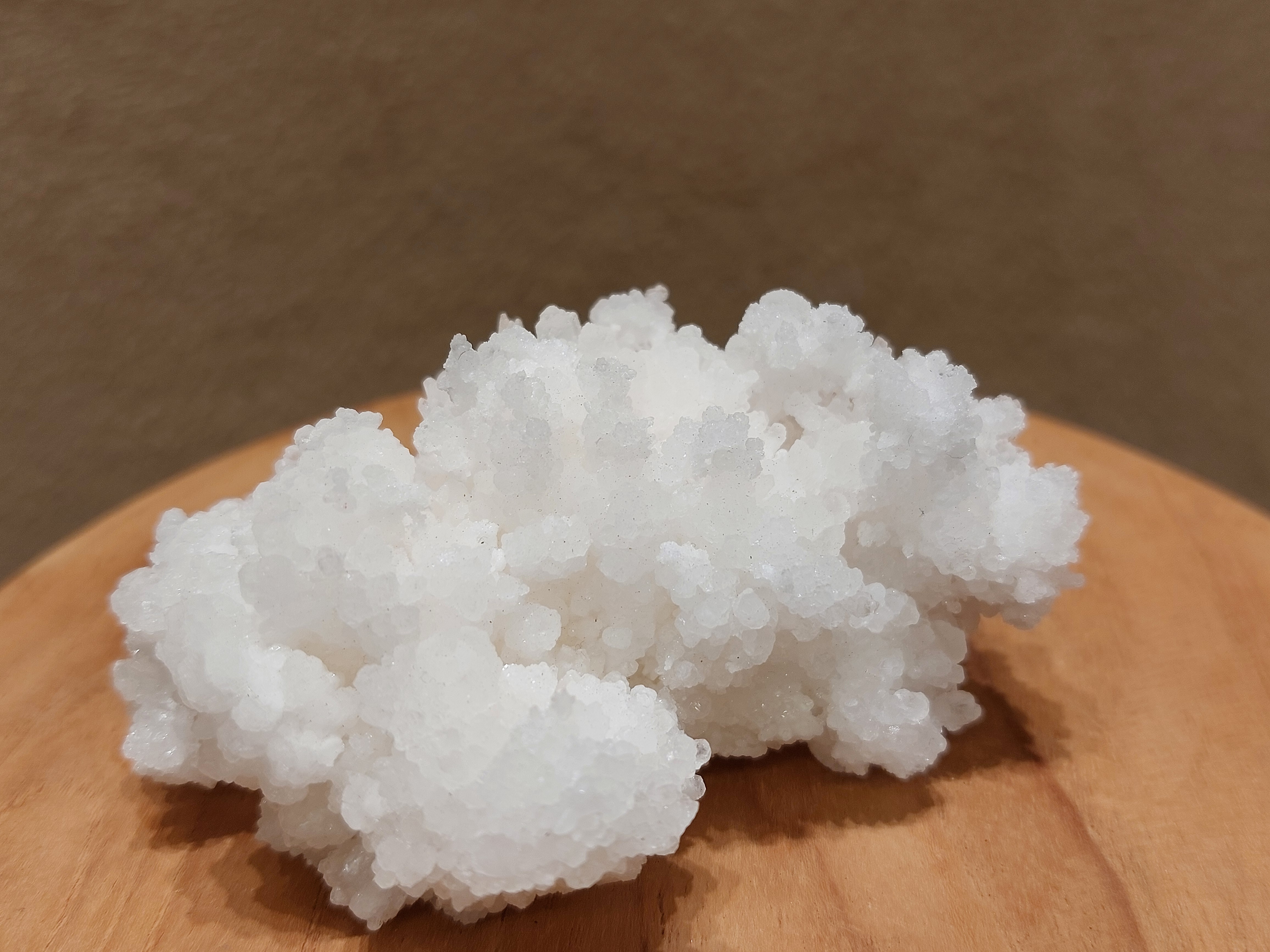 Witte aragoniet cluster uit Mexico