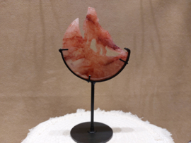 Agnitiet of hematoid kwarts wolf op maan