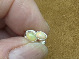 Ethiopisch of welo opaal oorbellen in zilver