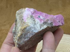 Kobalt calciet cluster uit Congo