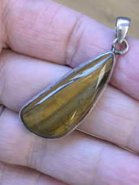 Tijgeroog hanger in zilver