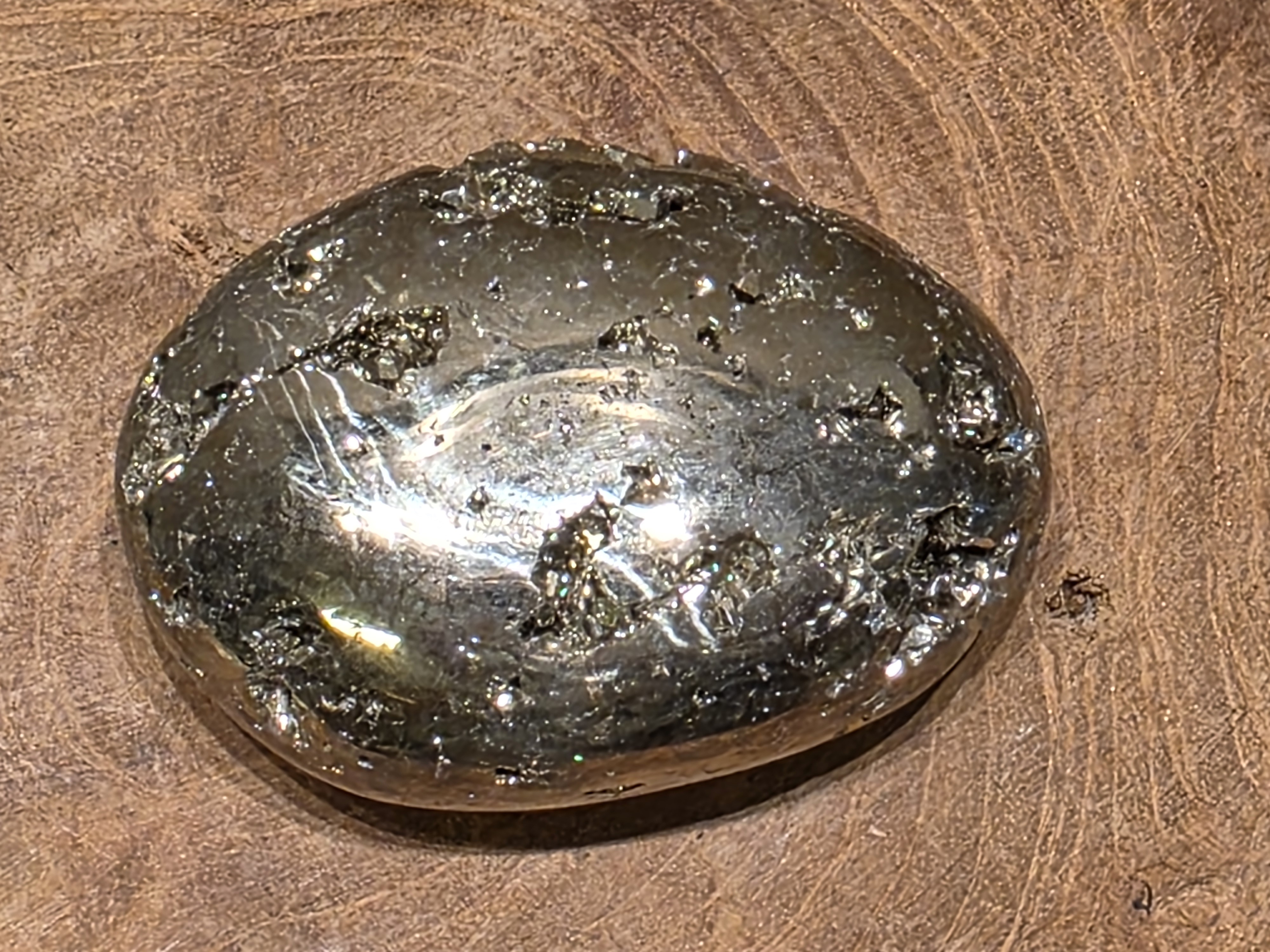 Pyriet handsteen