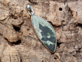 Chroom chalcedoon hanger in zilver
