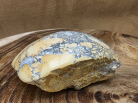 Maligano jaspis sculptuur half gepolijst