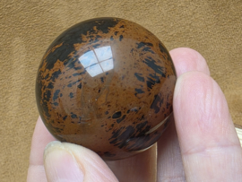 Mahonie obsidiaan bol