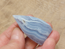 Blauwe chalcedoon of  blue lace agaat vlam