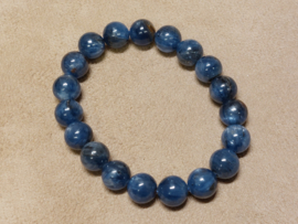 Kyaniet kogelarmband 10 mm