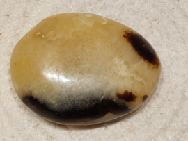 Septarie handsteen