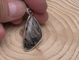 Toermalijn in kwarts hanger in zilver