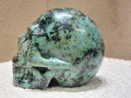 Turkoois human skull