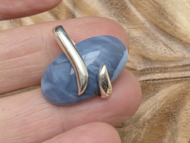 Blauwe owyhee opaal hanger in zilver