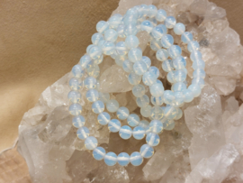 Opaliet kogelarmband 8 mm (synthetisch)