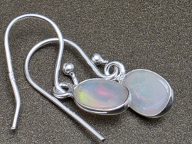 Ethiopisch of welo opaal oorbellen in zilver