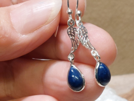 Lapis lazuli oorbellen in zilver