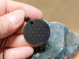 Shungit hanger met flower of life