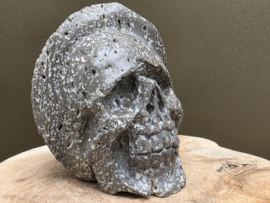 Cintamani human skull