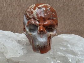 Rode jaspis human skull