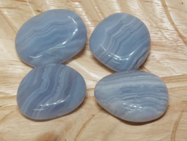 Chalcedoon of blue lace agaat platte steen