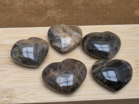 Zwarte maansteen hart