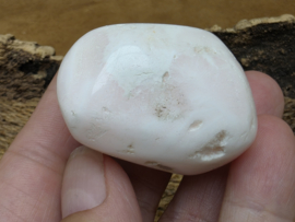 Mangano calciet handsteen