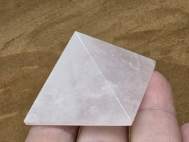 Rozenkwarts piramide