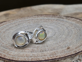 Ethiopisch of welo opaal oorbellen in zilver
