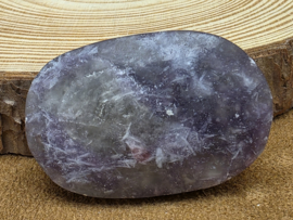 Lepidoliet handsteen