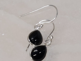 Onyx oorbellen in zilver