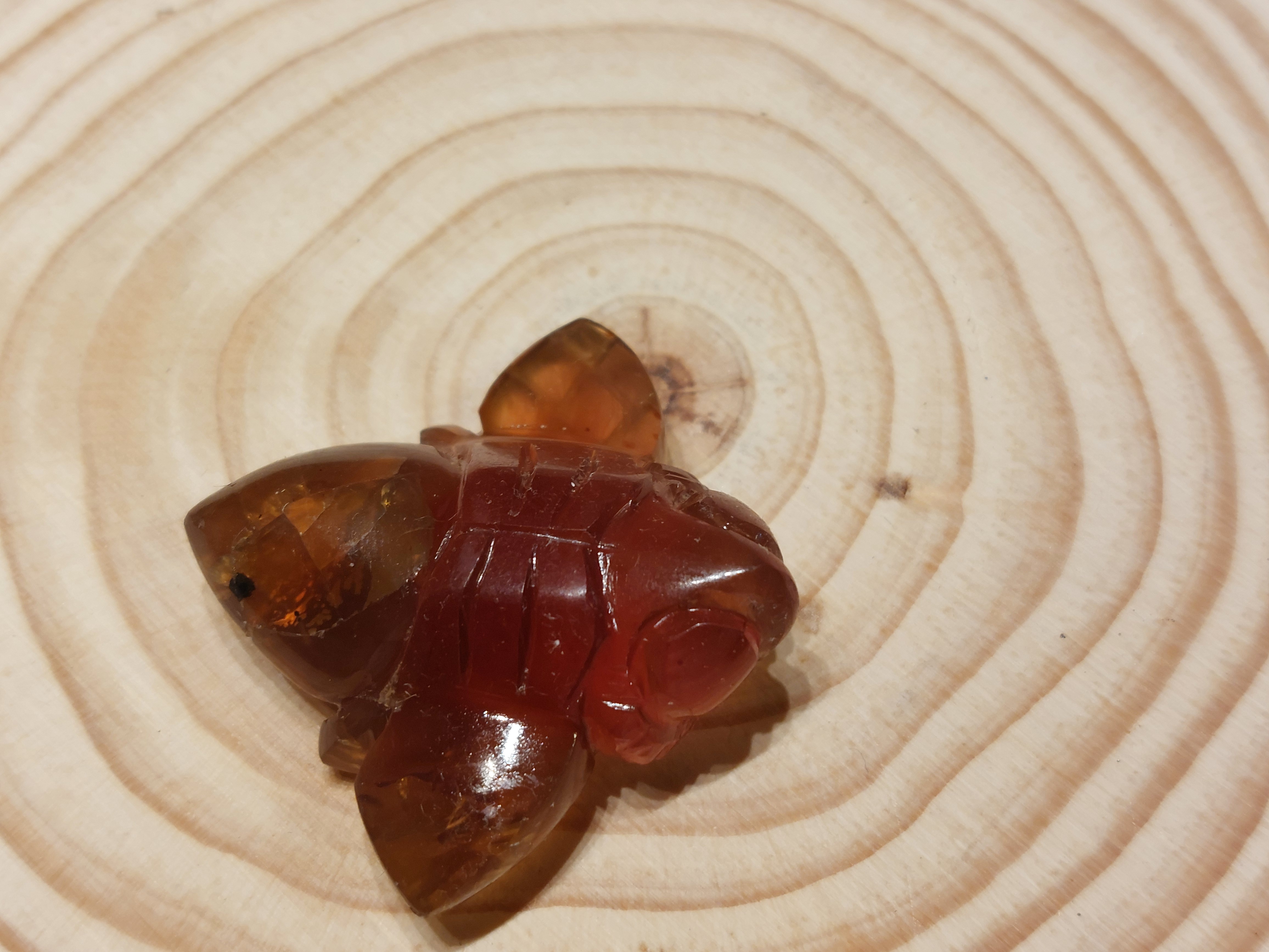 Blauwe amber bij