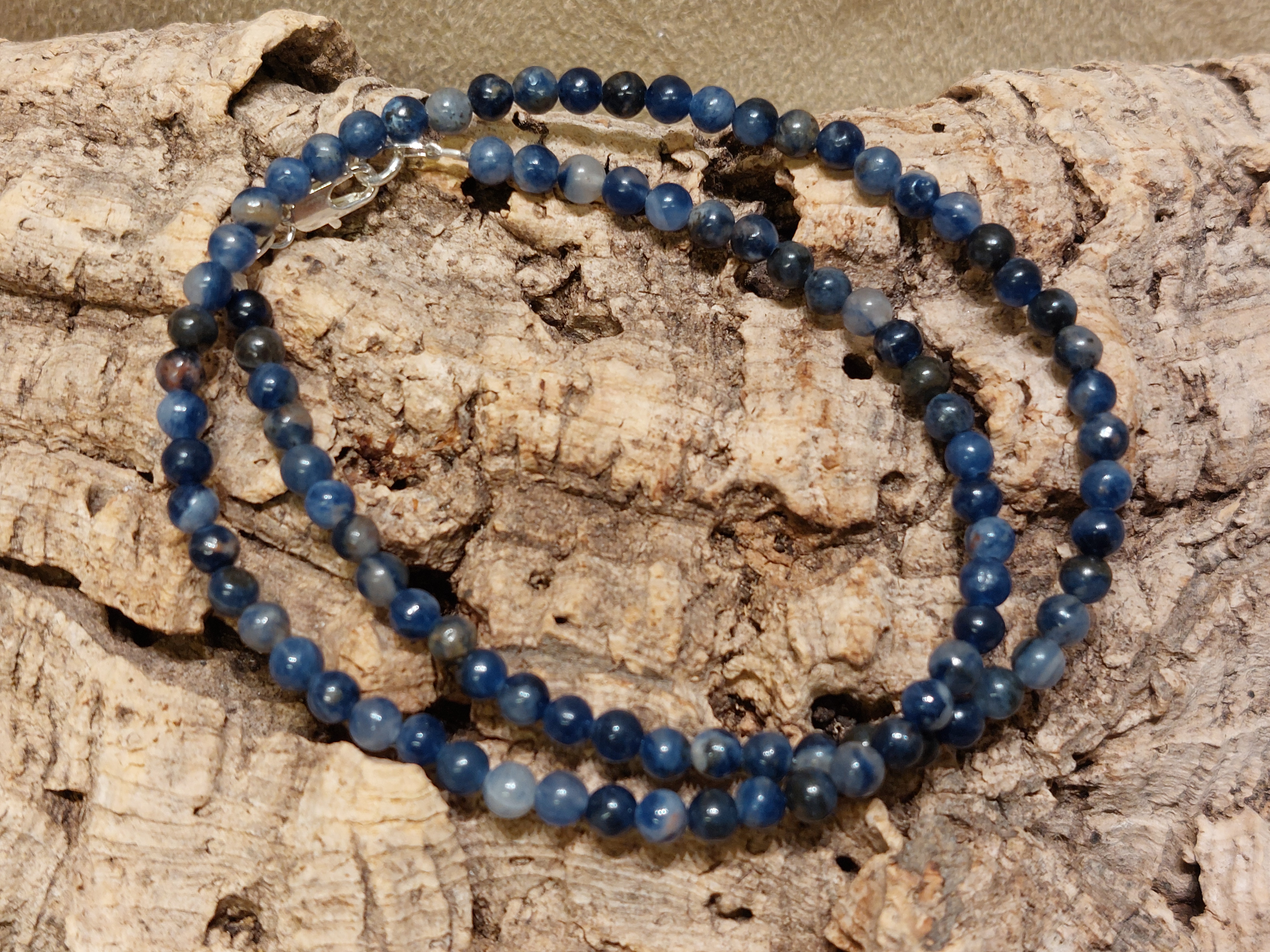 Sodaliet ketting