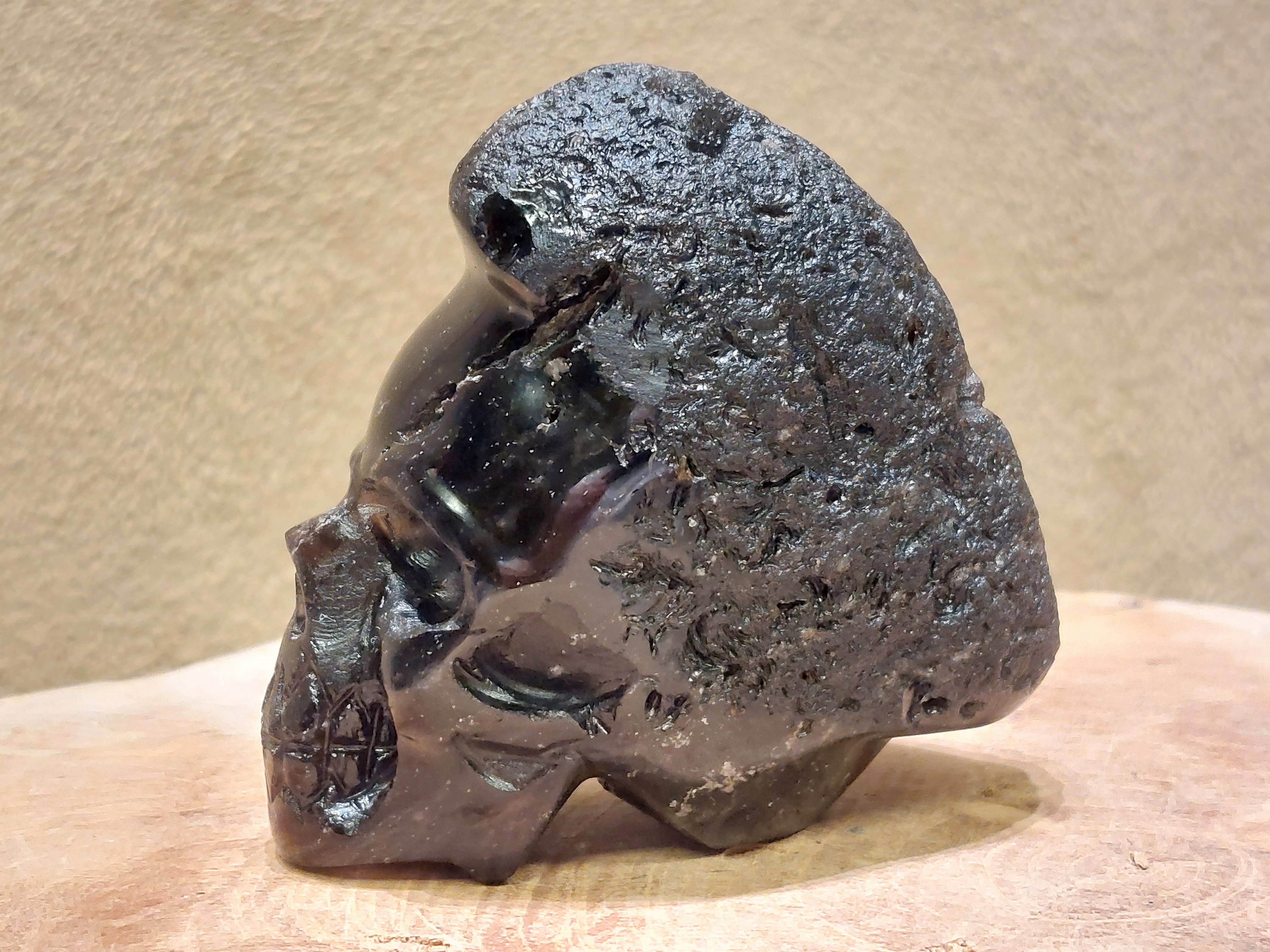 Cintamani human skull