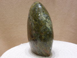 Groene opaal sculptuur