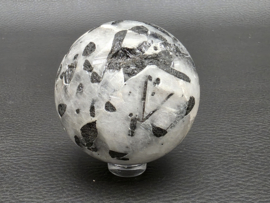 Toermalijn in kwarts bol