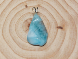 Larimar hanger met zilveren oogje