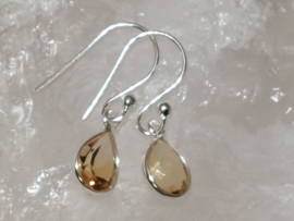 Gebrande amethist oorbellen in zilver