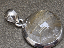 Rutielkwarts hanger in zilver