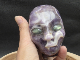 Amethist elfen being met labradoriet ogen