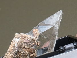 Seleniet hourglass, Bermejillo Mexico