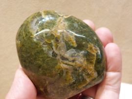 Groene opaal sculptuur