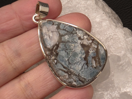 Blauwe opaal hanger in zilver