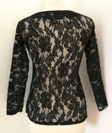 Traditionele Balinese kanten Kebaya zwart. Maat 34 t/m 42.