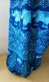 Broek 'Olifant', blauw tinten. Maat 44/46.