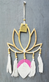 Dromenvanger 'de zuivere lotus'. Handmade Bali/Ubud.