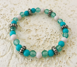 Uit het atelier van Puck. Armbandje Bohemian.